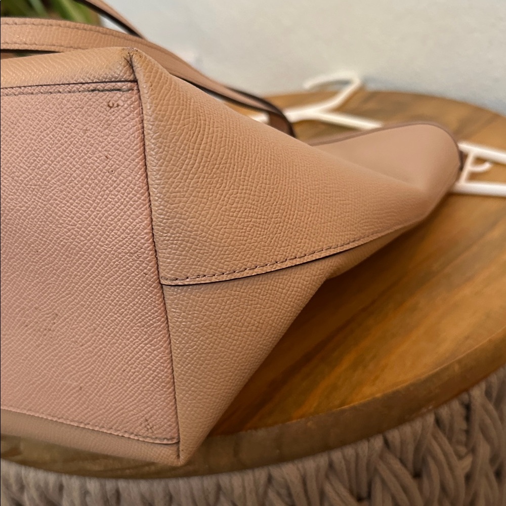 Coach Tan Leather Tote Minimalist Design - Picture 13 of 14